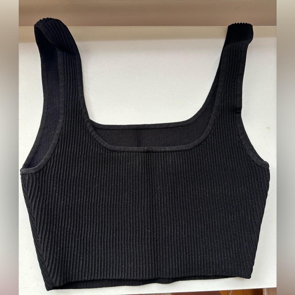 Aritzia babaton Sculpt Knit Squareneck Cropped Tank size S black - Picture 3 of 4